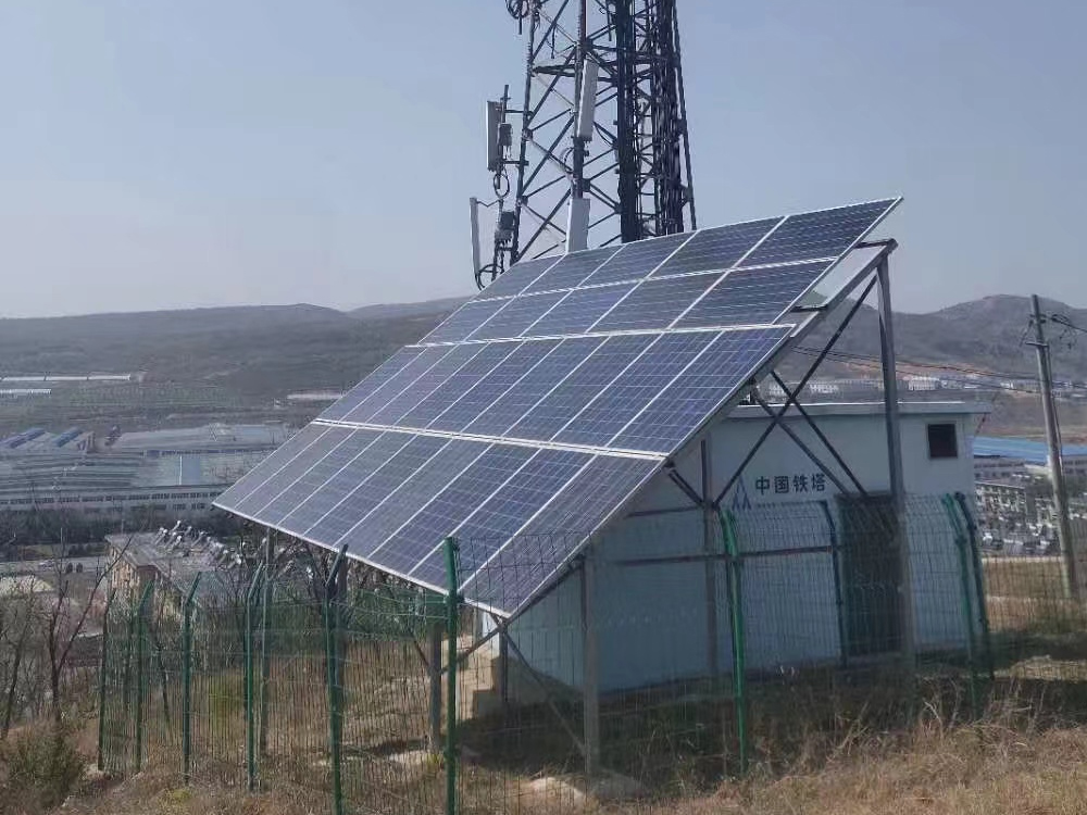 太陽能(néng)供電(diàn)系統在通(tōng)信鐵(tiě)塔上(shàng)的(de)應用(yòng)