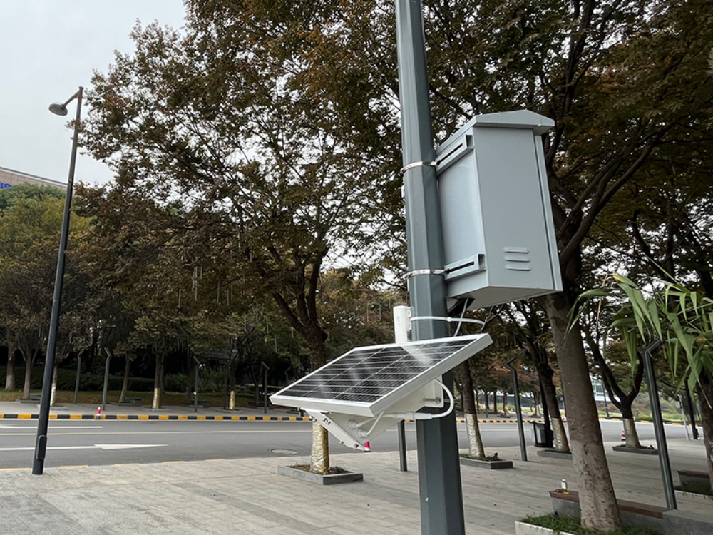 環境監測太陽能(néng)供電(diàn)電(diàn)源系統