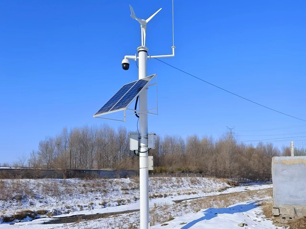 太陽能(néng)電(diàn)源模塊：道(dào)路(lù)檢測、安防監控與戶外(wài)監控的(de)可(kě)靠動力源