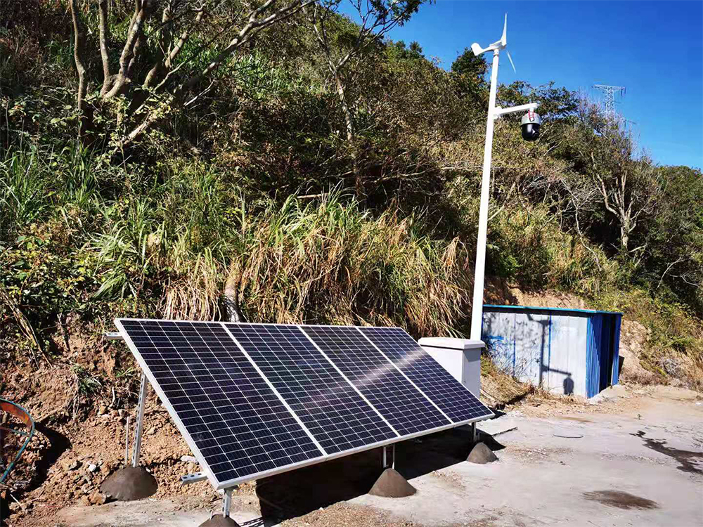 太陽能(néng)供電(diàn)系統在浙江海(hǎi)上(shàng)地(dì)質災害中的(de)應用(yòng)