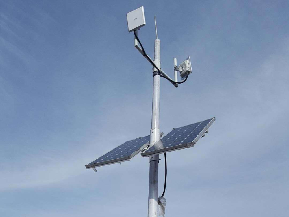 太陽能(néng)供電(diàn)系統在內(nèi)蒙古包頭無線傳輸中的(de)應用(yòng)案例