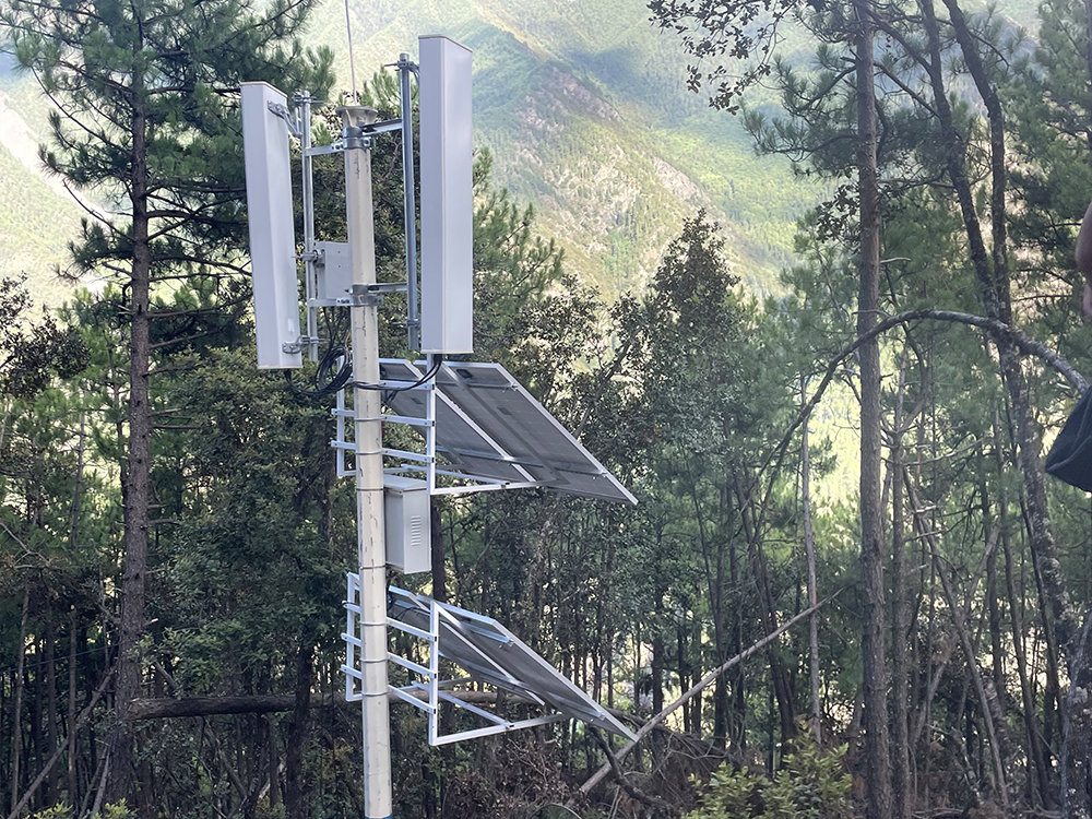 太陽能(néng)供電(diàn)系統：賦能(néng)無線傳輸，構建無縫連接的(de)綠(lǜ)色網絡