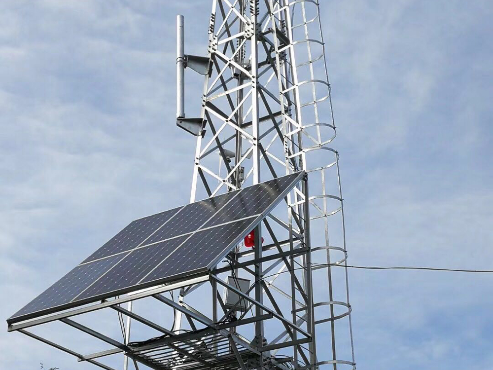 太陽能(néng)供電(diàn)系統：森(sēn)林(lín)防火(huǒ)的(de)綠(lǜ)色守護者