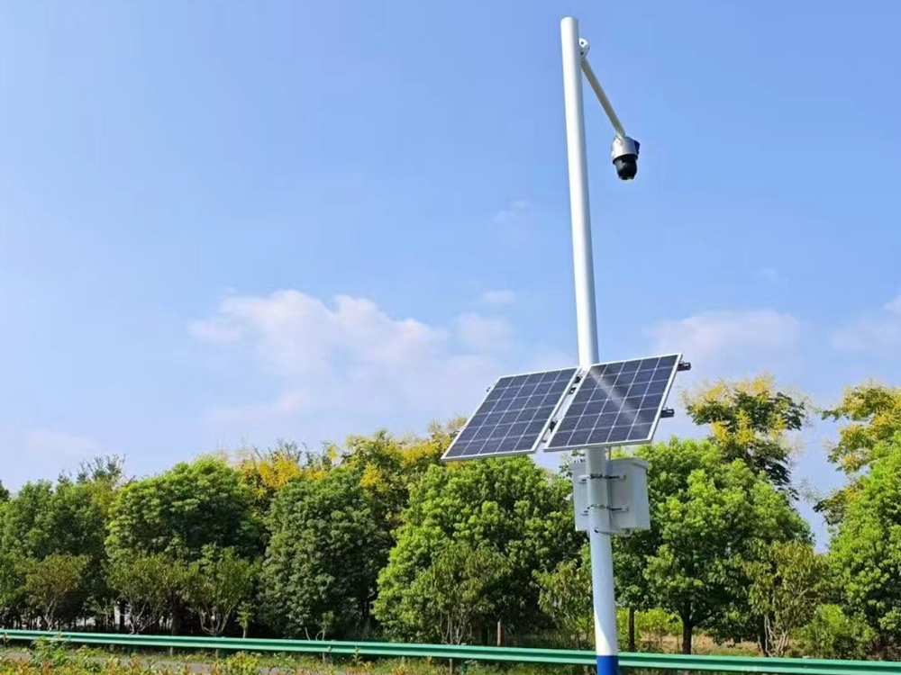 智慧道(dào)路(lù)監控新時(shí)代：4G太陽能(néng)供電(diàn)系統引領變革