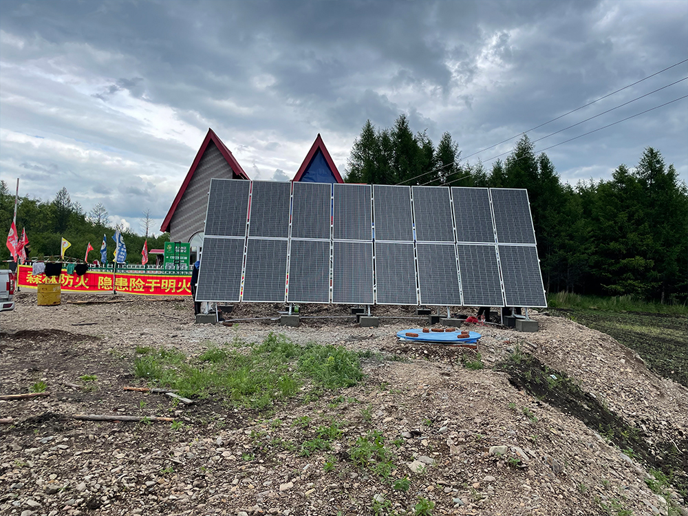 太陽能(néng)供電(diàn)：為(wèi)森(sēn)林(lín)防火(huǒ)監控監測注入綠(lǜ)色動力