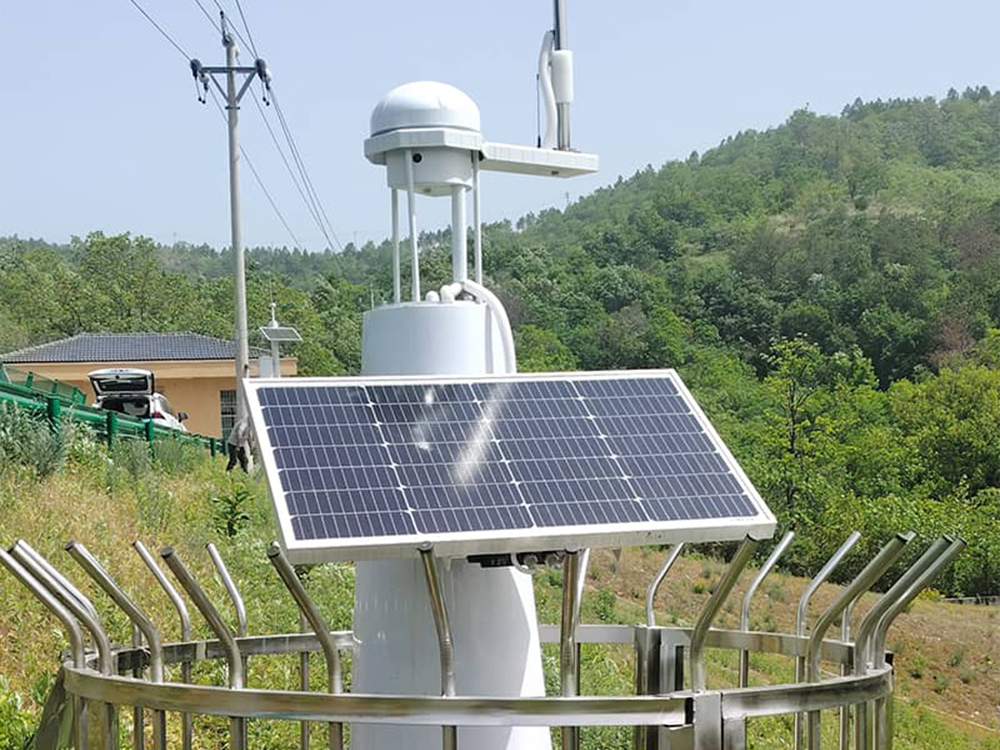 太陽能(néng)供電(diàn)系統：為(wèi)邊坡滑坡GNSS監測注入“綠(lǜ)色守護力”